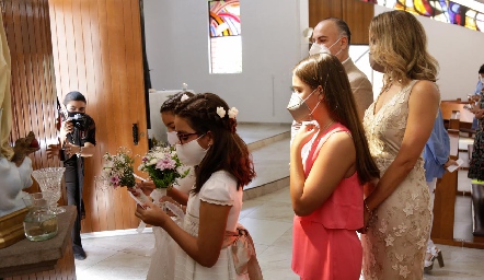  Primera Comunión de Romina y Paulina Garduño.