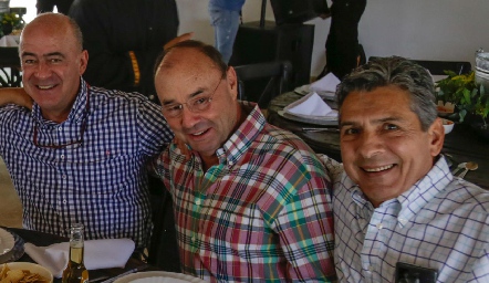  Rafael Olmos, Fernando López y Julio Castelo.