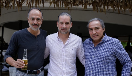  Marcelo de los Santos, Rodrigo Veytia y Arturo González.