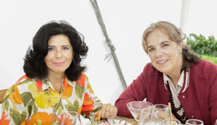  Adriana Díaz de León y Claudia Newman.