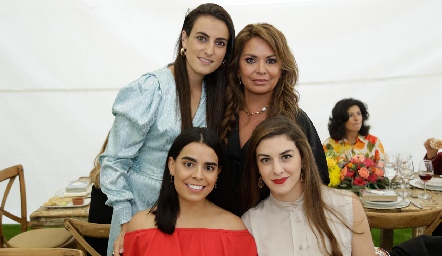  Fernanda Saiz, Maru Díaz Infante, Marily Tobías y Karina Garza.