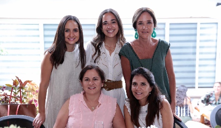  Claudia Villasana, Ivanna Martínez, Claudia Toledo, Claudia Ávila y Claudia de los Santos.