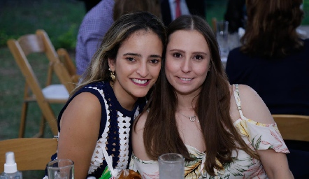  Isabela Torres y Fernanda Franco.