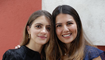  Paola Gutiérrez y Diana Villanueva.