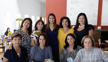  Cristina Meza, Susana Rangel, Diana Villanueva, Diana Reyes, Ana Reyes, Samira Mustre, Lourdes Alcalde, Gabriela Meade y Luz María Rubín de Celis.