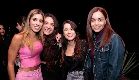 Daniela Güemes, Lorena Cantú, Erika Ríos y Marijó Conde.