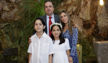  Familia Apezteguía Martínez.