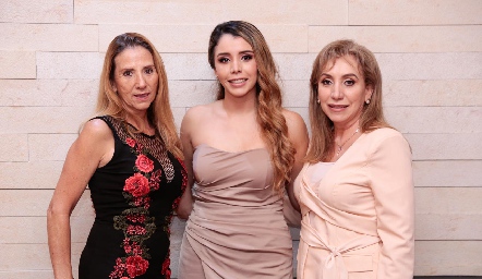  Gabriela Mercado, Ana María Hernández y María Medellín.