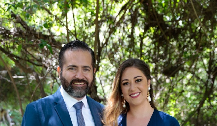  Alfredo Leal y Alicia Medina.