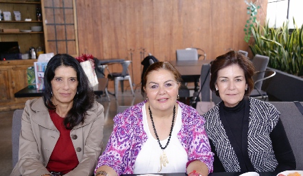  Paty González, Mónica Espinosa y Coco Mendizábal.