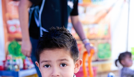  José Mario.
