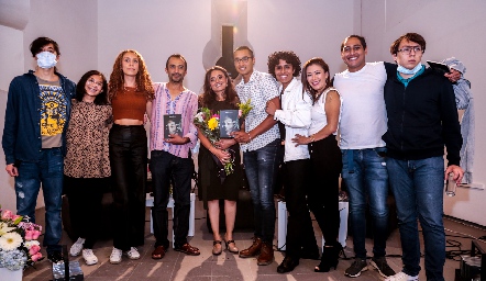 Presentación del libro LUZ PALABRA  y un mensaje.