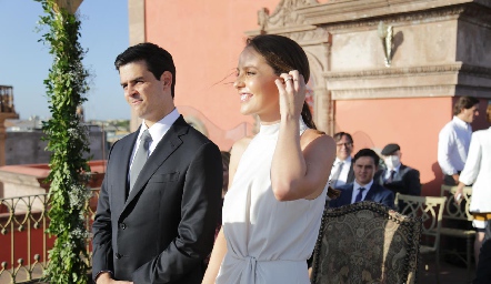  Luis Torres Carpizo y Tere Ledezma Raymond en su Boda Civil.