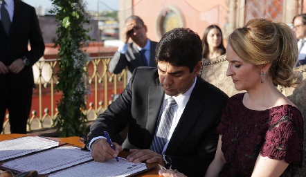  Luis Torres Corzo y Claudia Carpizo de Torres.