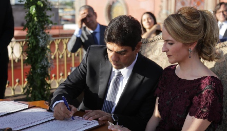  Luis Torres Corzo y Claudia Carpizo de Torres.