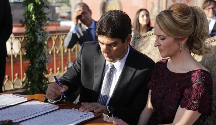  Luis Torres Corzo y Claudia Carpizo de Torres.