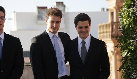  Hermanos Torres Carpizo.