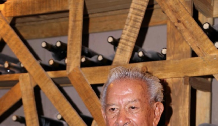   Héctor Gutiérrez.