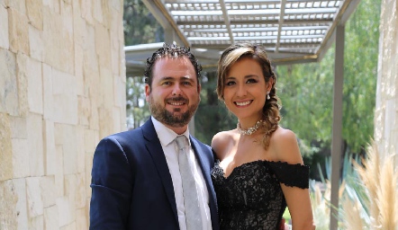  Javier Aceves y Paola Hernández.