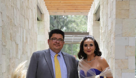  Mario Alberto y Mónica.