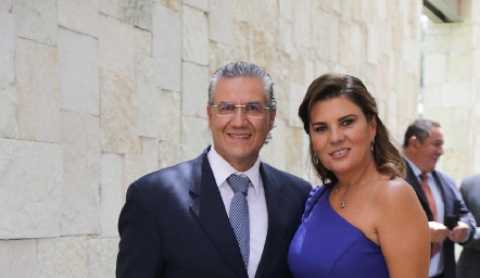  Juan Manuel Piñero y Montserrat Abella.
