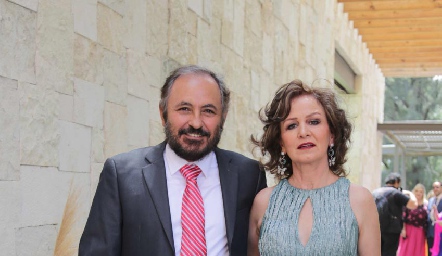  Rogelio Olivares y Ernestina Soto.