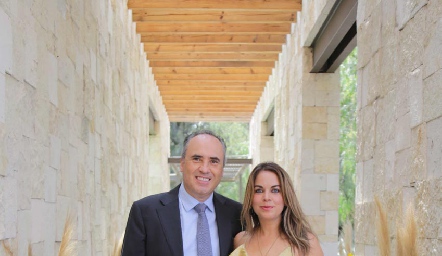  Alejandro Navarro y Daniela Serment.