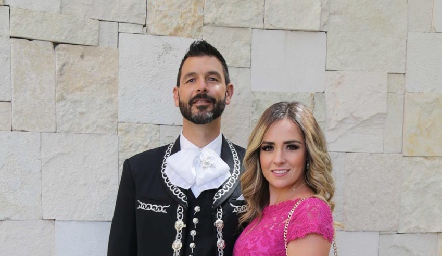  Adrián González y Victoria Castañeda.