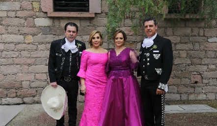  Librado Macías, Lupita Domínguez, María de Jesús Véliz y Carlos Malo.