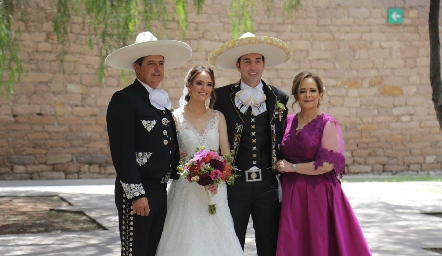  Carlos Malo, María Malo, José Manuel Macías y María de Jesús Véliz.
