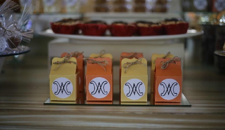  Mesa de dulces.