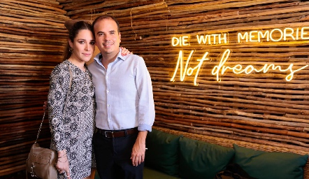  Lorena de la Parra y Ernesto Aguilera.