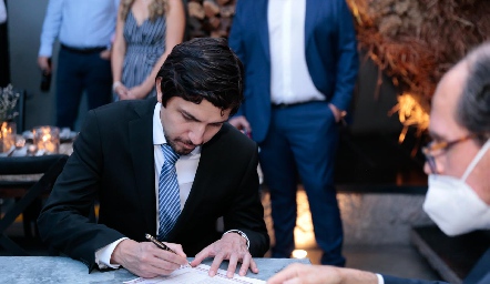  Guillermo Alonso.