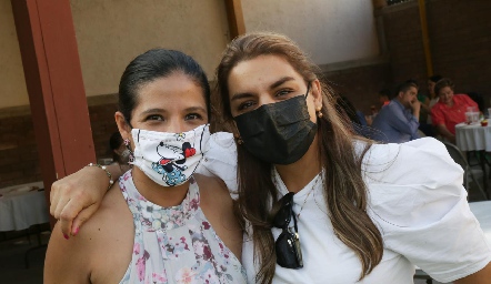  Marilupe Reyna y Maribel Torres.