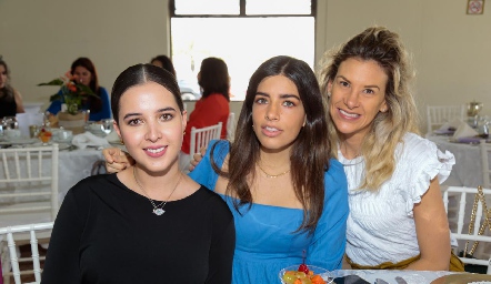  Renata Castillo, Ana Lucía Díaz Infante y Benilde Hernández.