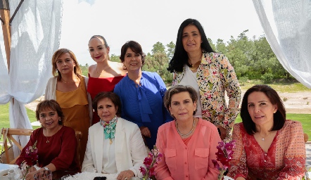 Paty González, Marcela Elizondo, Sandra Galván, Rocío Espinosa, Anabel Covarrubias, Clara Duarte, Gaby Portillo y Claudia Quintero.