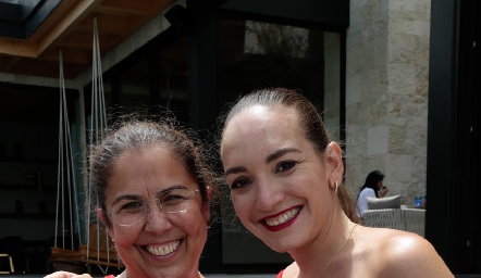  Susana Galván y Marcela Elizondo.