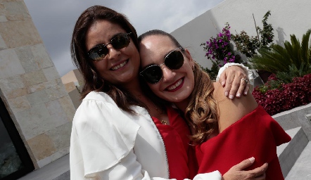  Rocío Ortuño y Marcela Elizondo.