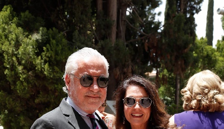 Mauricio Rodríguez y Martha López.