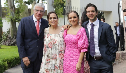  Salvador Granados, Elisa Robles, Marifer Ramírez y Daniel Granados.