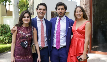  Adriana Olmos, Mauricio Tobías, Gabriel Torres y Diana Olvera.