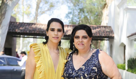  Daniela Rodríguez y Gabriela Altamirano.