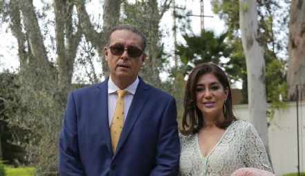  Guillermo Martínez y Verónica García.