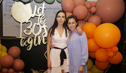  Mariana Tobías y Midori Barral.