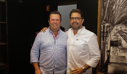  Roberto Meade y Santiago Garfias.