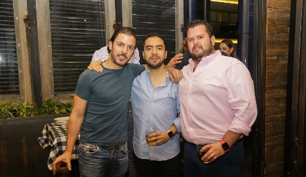  Omar Güemes, Diego García y Santiago Meade.