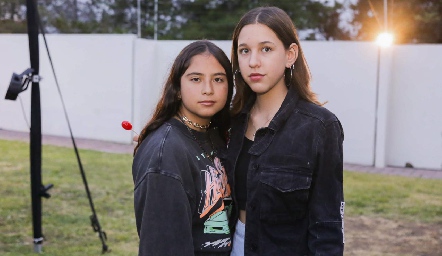  Mare y Montse.