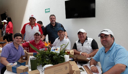  Emmanuel Guevara, Héctor Morales, Fernando Pérez, Miguel Robledo, Calolo Pérez, Paco Armendáriz y Juan José Leos.