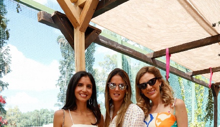  Alejandra Torres, Melissa Ruiz y Benilde Hernández.