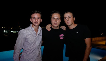 Nacho MA, César Flores y Rodrigo Navarro.
